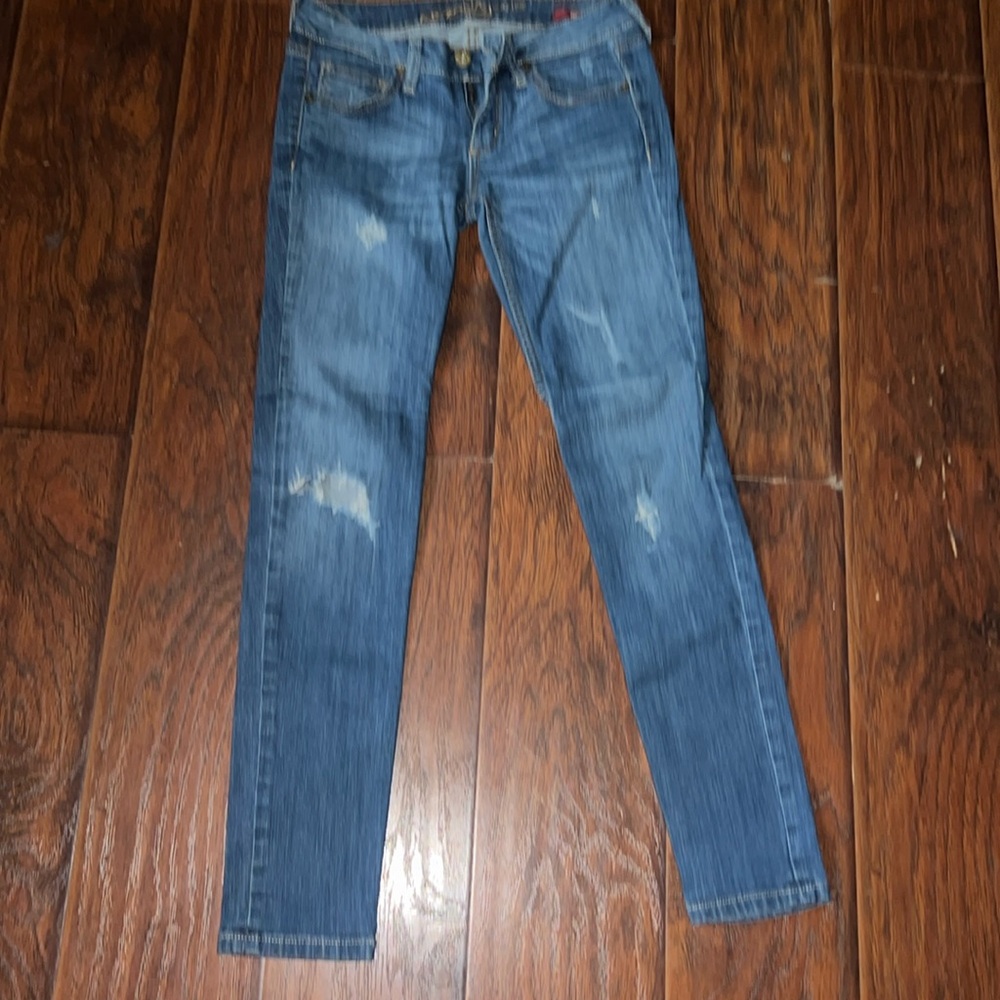 Arizona jeans size 1 destructed ankle length